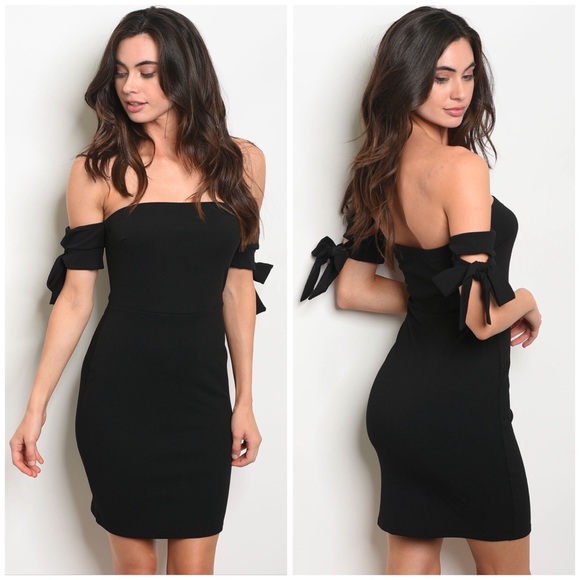 Dresses & Skirts - Black Off Shoulder Bodycon Dress